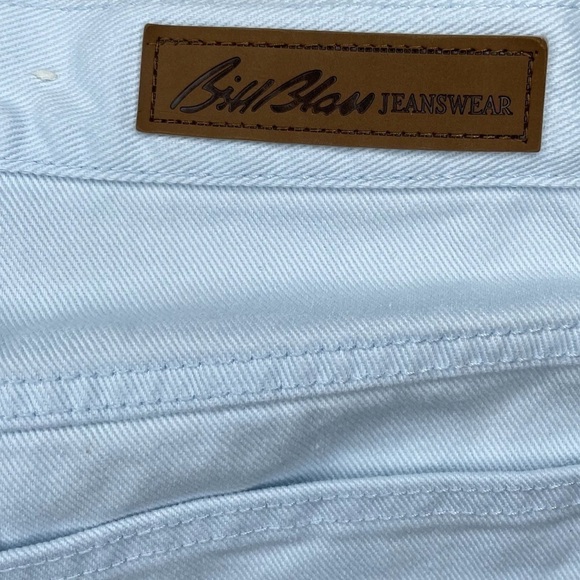 VINTAGE Boutique Custom Distressed Cutoffs - Picture 5 of 11